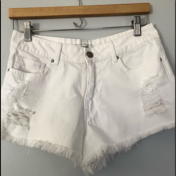 Forever21 distressed short/white size 27 - Picture 1 of 5
